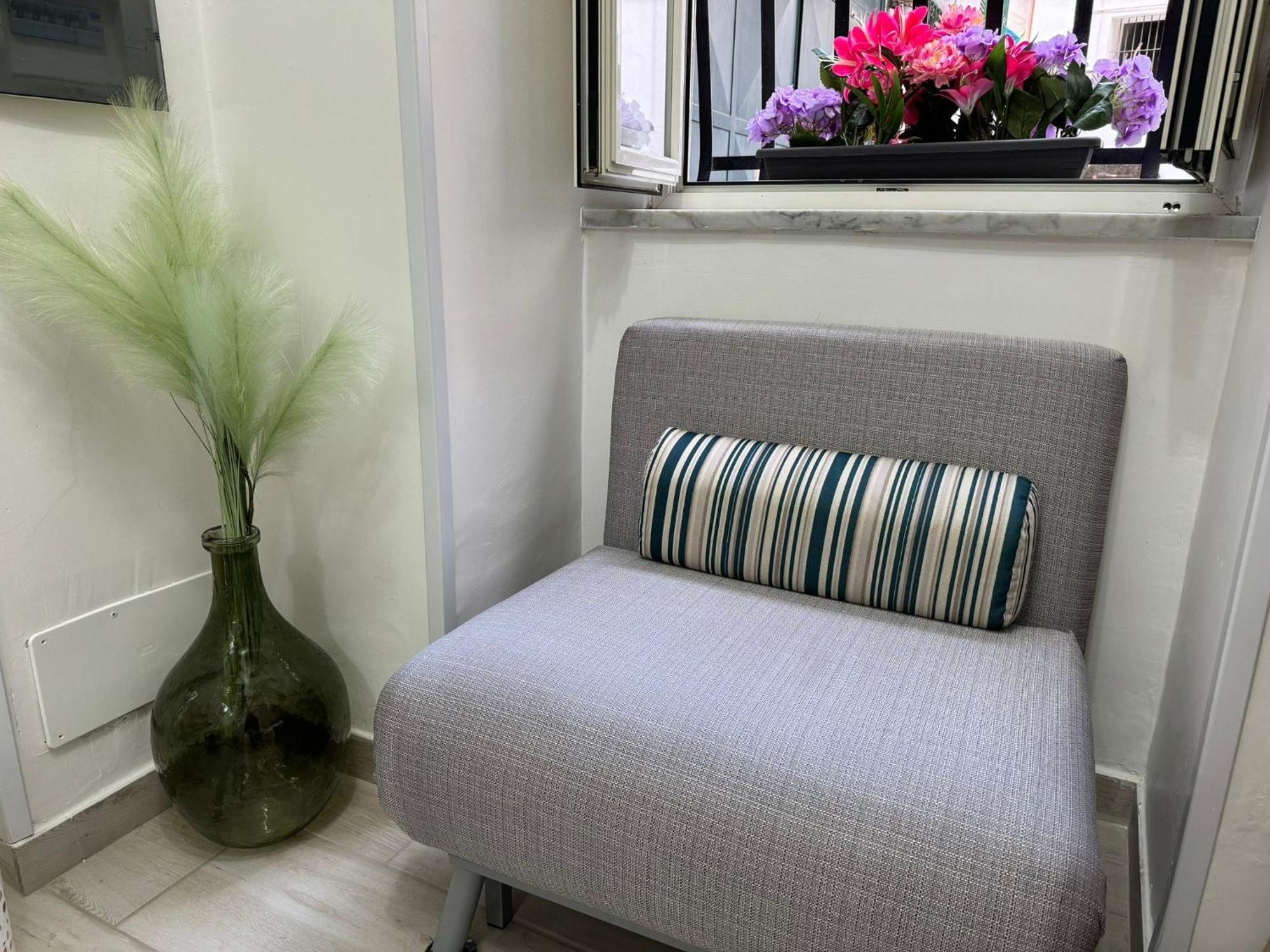 Amare Guest House ナポリ エクステリア 写真