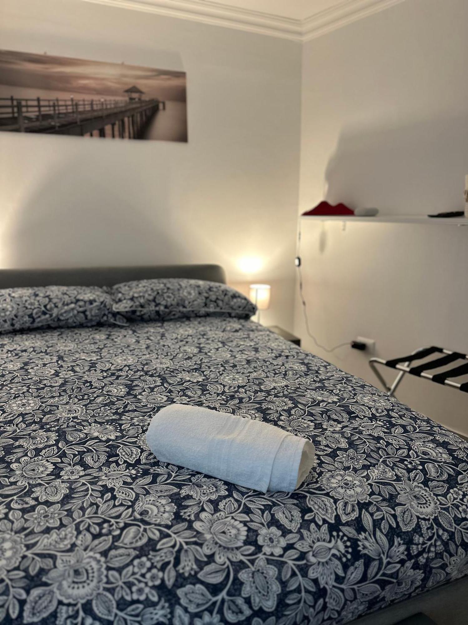 Amare Guest House ナポリ エクステリア 写真